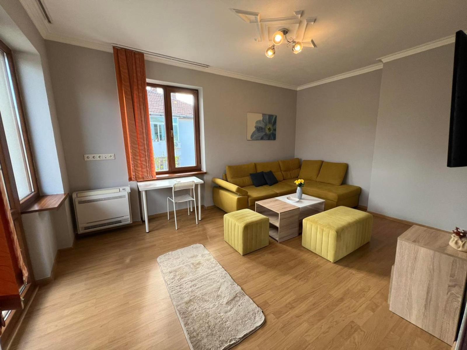 Rio Sunny 2Bdr Apt Near Ndk - Metro - Non-Stop Paid Public Parking Sofia Esterno foto