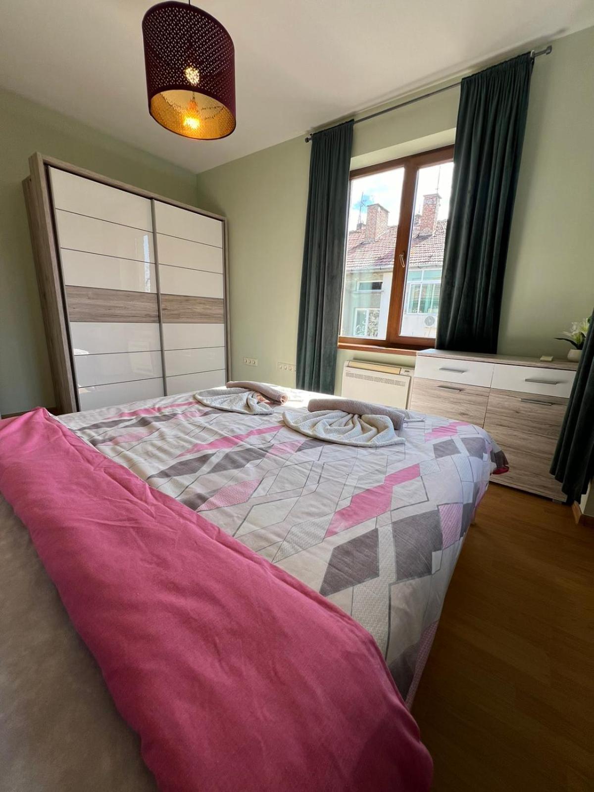 Rio Sunny 2Bdr Apt Near Ndk - Metro - Non-Stop Paid Public Parking Sofia Esterno foto